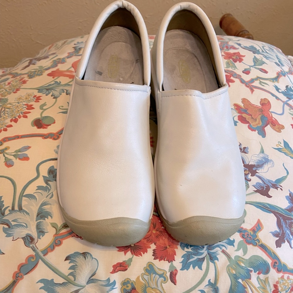 Keen | Keen White Cush Shoes